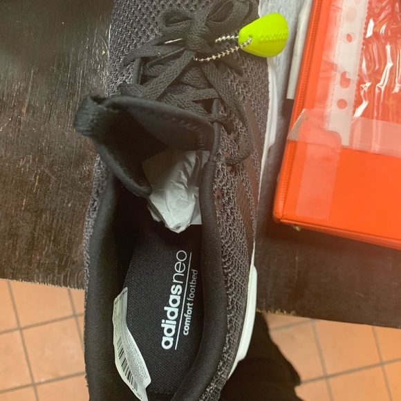 Adidas Racer - Picture 2 of 6